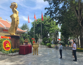 IDICO-CONAC dâng hương tưởng nhớ, tri ân các anh hùng liệt sỹ nhân kỷ niệm 75 năm ngày thương binh liệt sỹ (27/7/1947 - 27/7/2022)