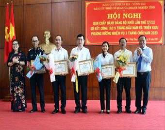 UBKT Đảng ủy Công ty nhận giấy khen đạt thành tích xuất sắc trong phong trào thi đua thực hiện nhiệm vụ chính trị chào mừng kỷ niệm 75 năm thành lập Ngành Kiểm tra Đảng (16/10/1948-16/10/2023)
