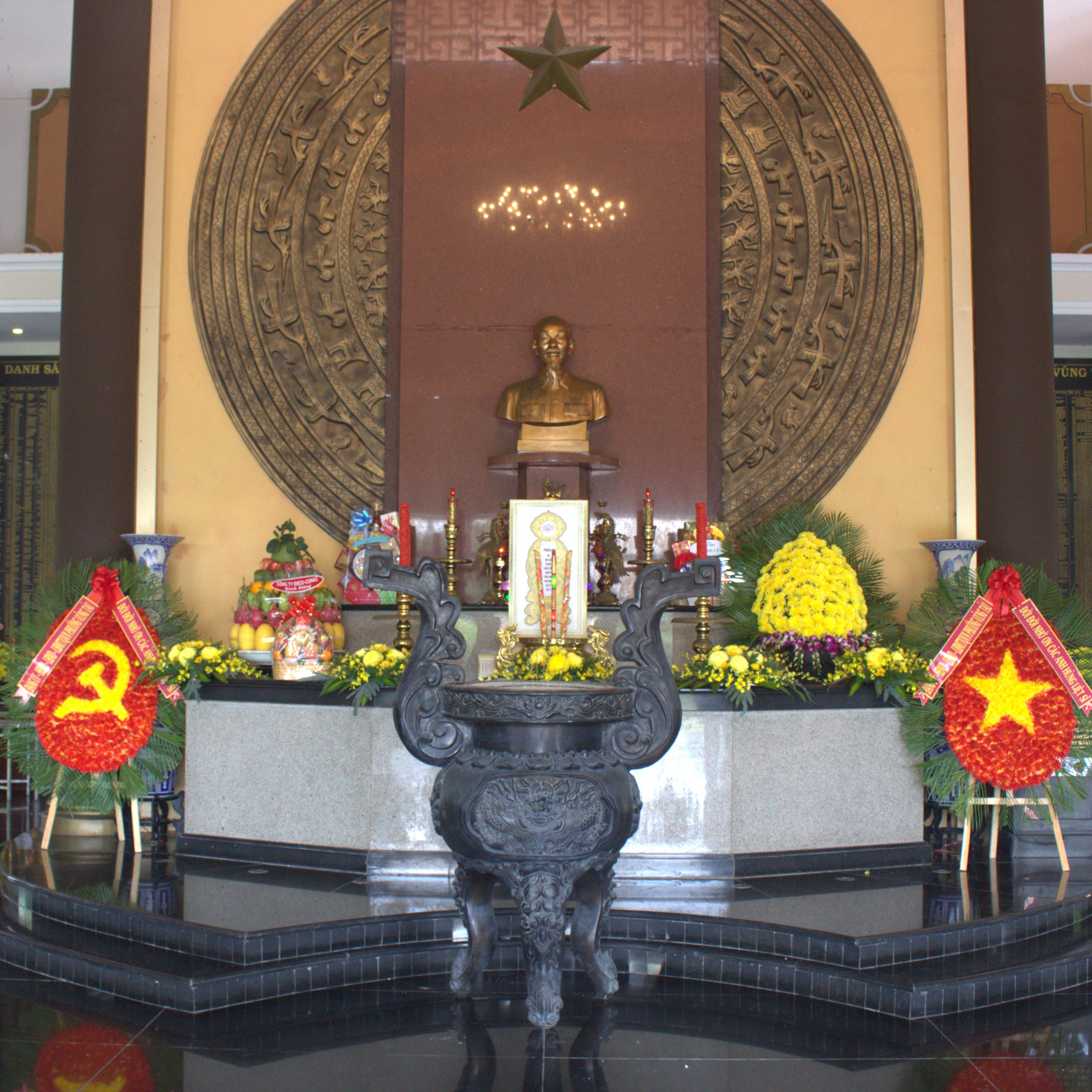 IDICO-CONAC dâng hương tưởng nhớ, tri ân các anh hùng liệt sỹ nhân kỷ niệm 78 năm Ngày Thương binh Liệt sỹ (27/07/1947 - 27/07/2025)