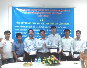 Tổng kết phong trào thi đua LĐSX trên công trình nâng cấp, cải tạo đường Nguyễn Huệ Tp. Hồ Chí Minh; Công trình xây dựng đường chui dưới cầu Điện Biên Phủ Tp. Hồ Chí Minh; Công trình XD hạ tầng